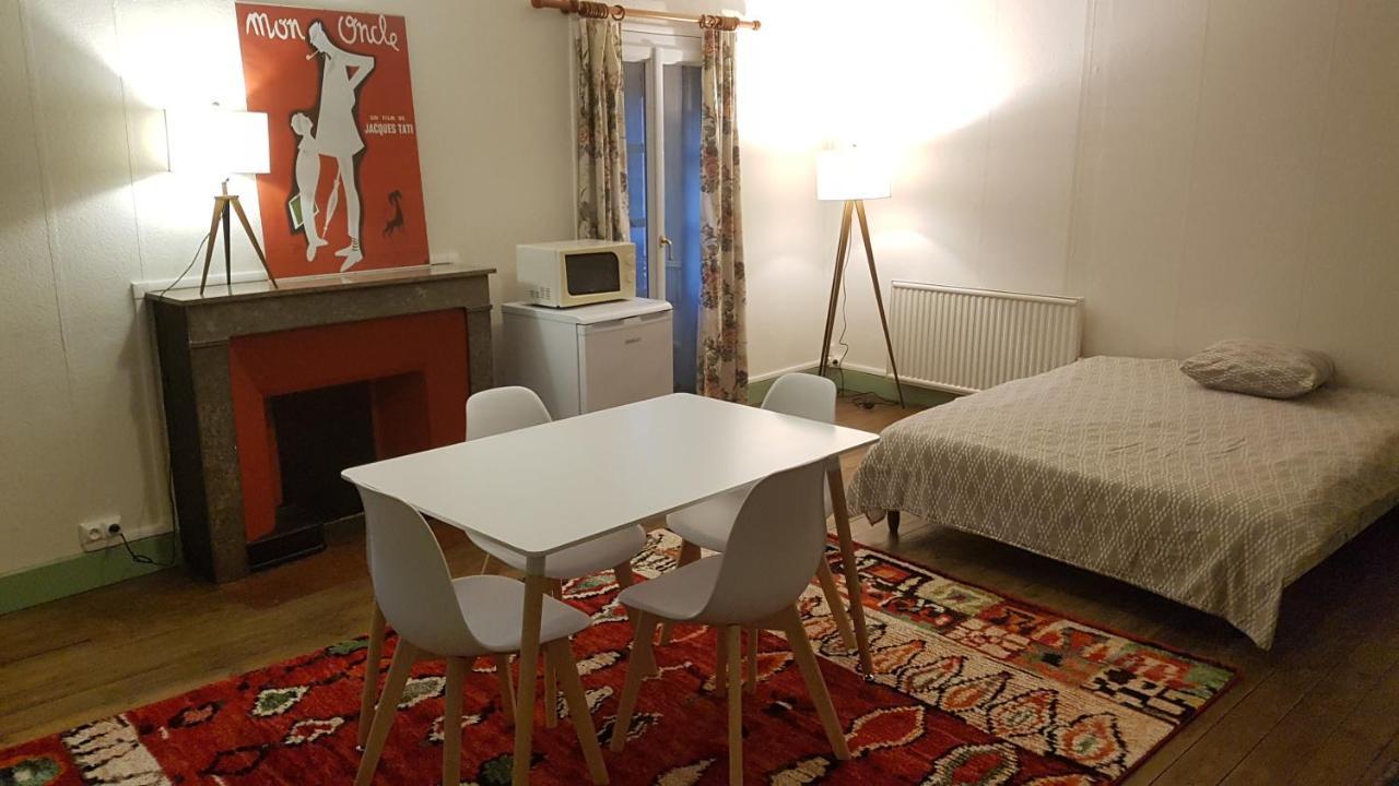 Grand Studio Et Jolies Chambres A Louer Passins Kültér fotó